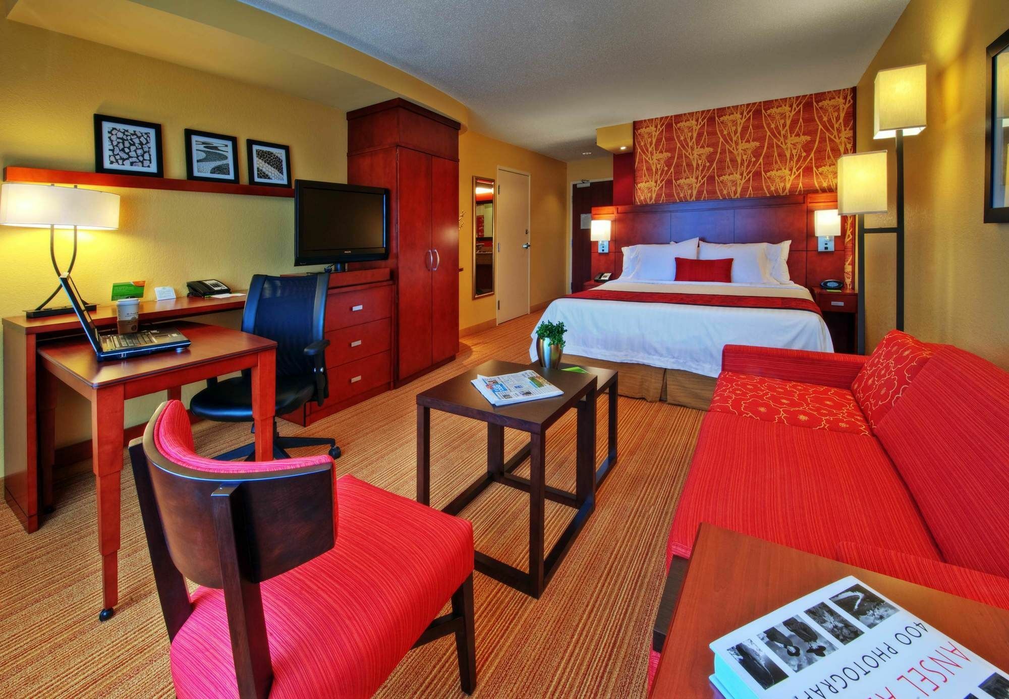 Courtyard By Marriott Johnson City Εξωτερικό φωτογραφία